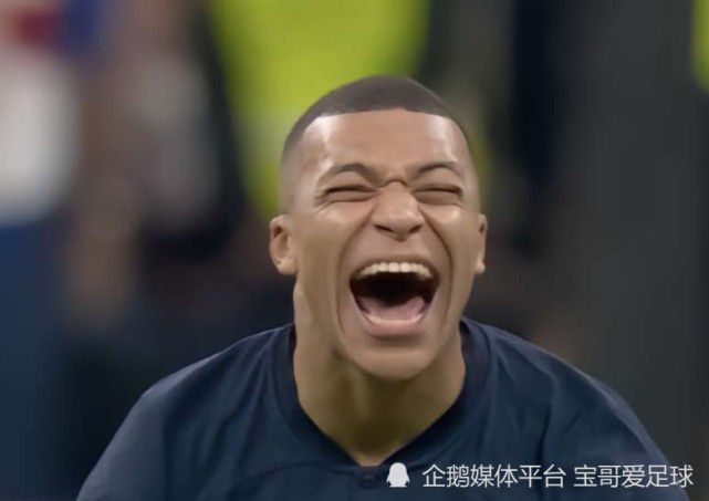 别墅里的她